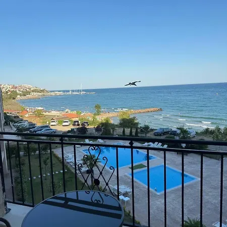 Ipanema - Front Line Direct Access Apartmán Sveti Vlas